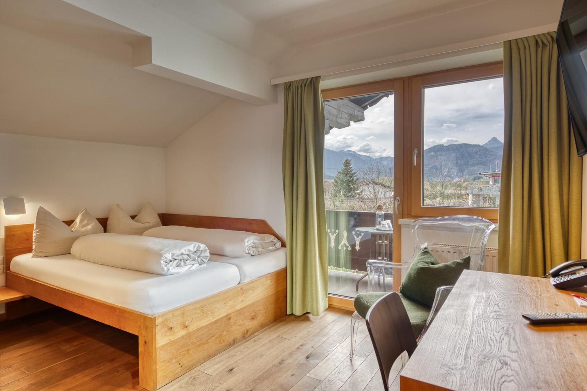 Hotel Wirtshaus Sattlerwirt Ebbs Room photo