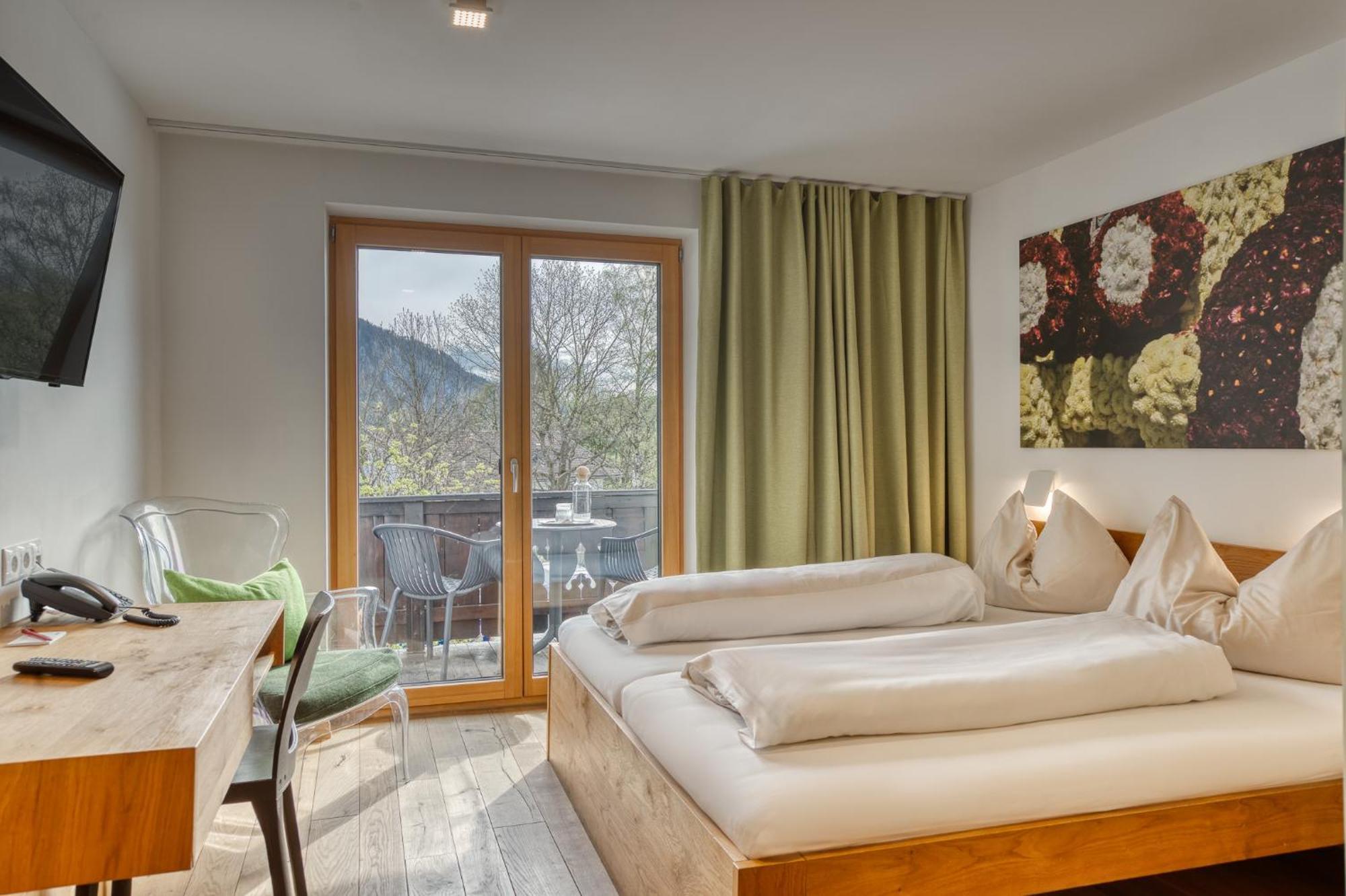 Hotel Wirtshaus Sattlerwirt Ebbs Room photo